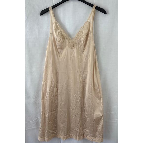 Vintage Vassarette Full Slip Dress Lingerie Beige Sz 38F Long Underneath It All - Picture 1 of 7